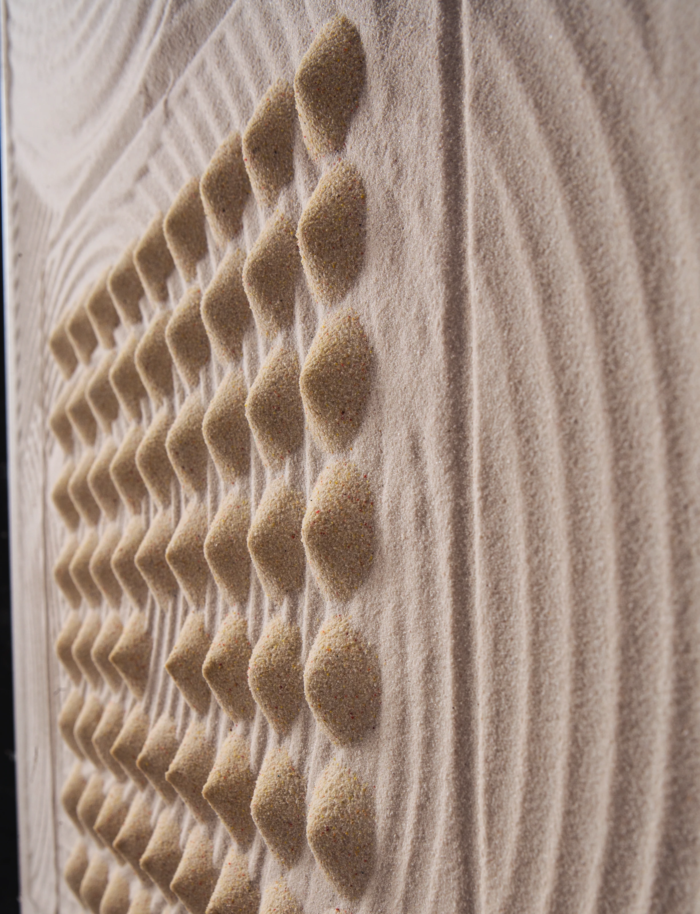 Bertolotto Casa Zen: white sculpted surface detail