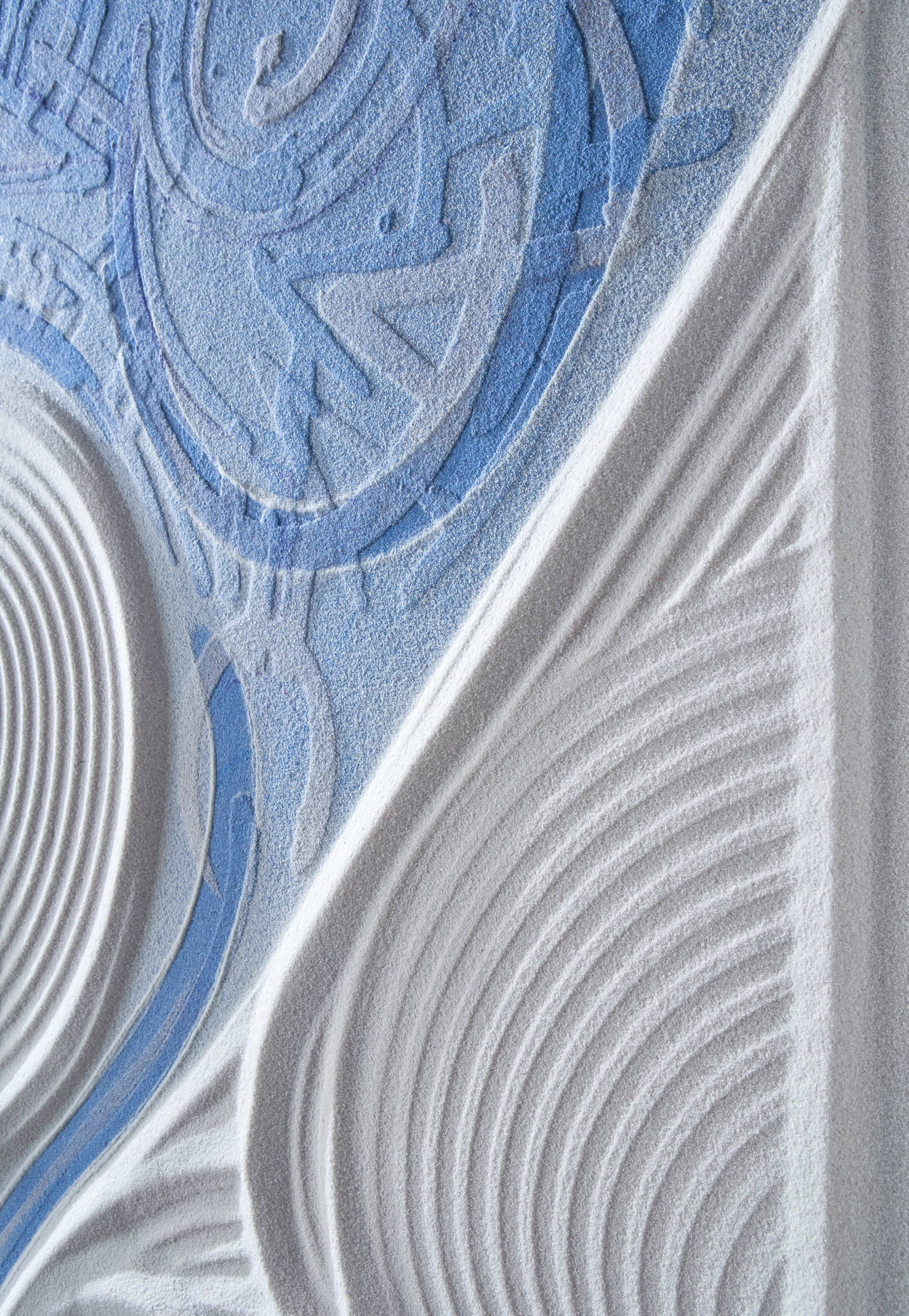 Bertolotto Casa Zen: close view of blue sand decoration