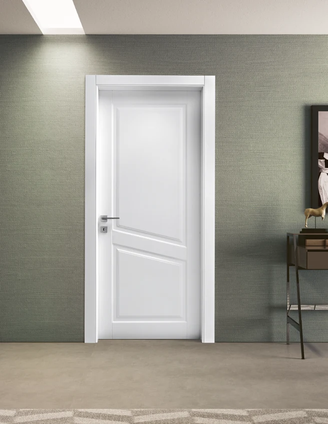 Bertolotto Panto Classica: white panelled door in a framed opening