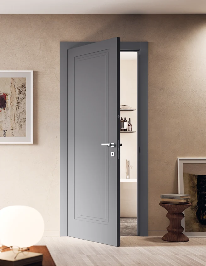 Bertolotto Panto Next: grey panelled door closed