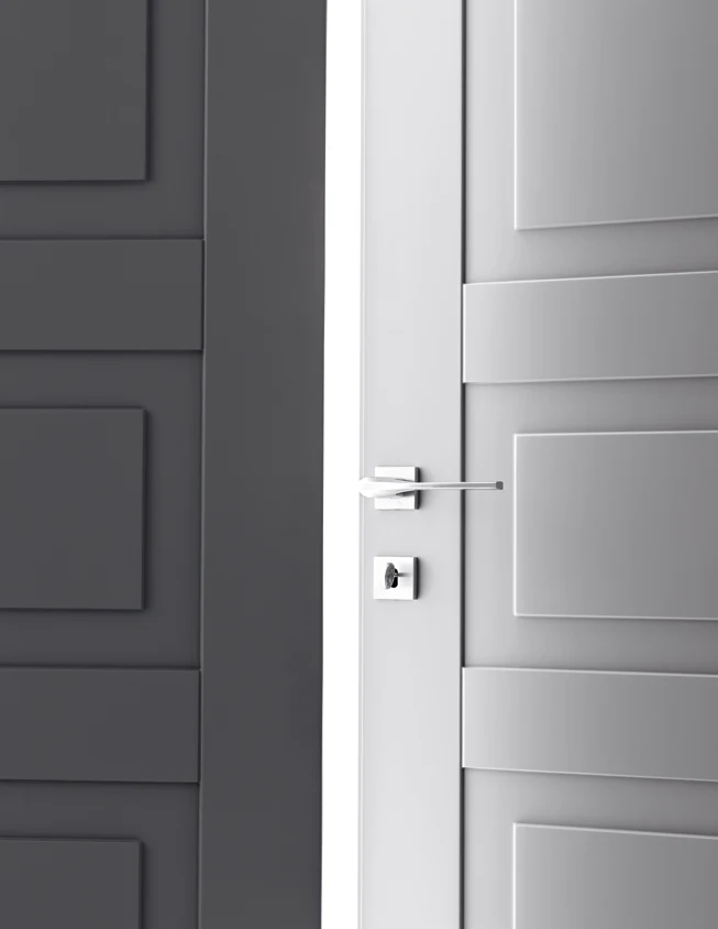 Bertolotto Panto Quadra: grey panelled door standing open