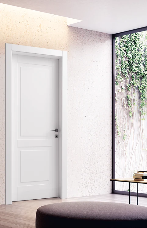 Bertolotto Panto Quadra: white door with shaped recessed panels